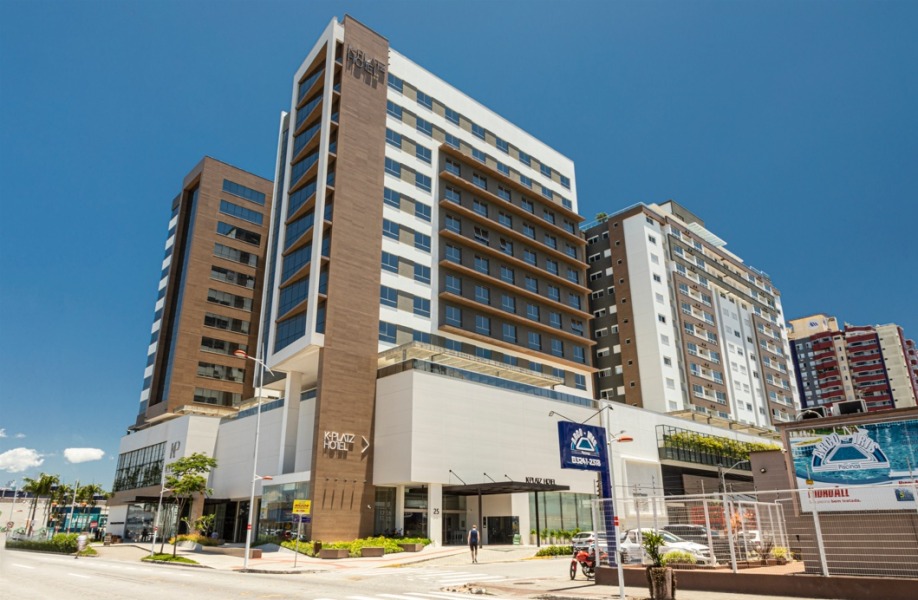 K-Platz Hotel entra no terceiro ano de atividades mantendo a elegancia e modernidade