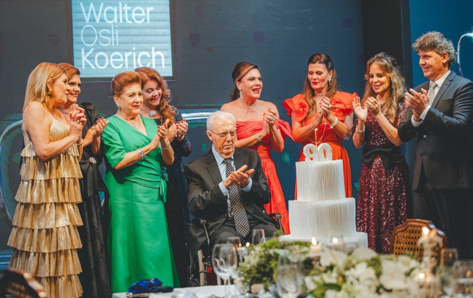 Walter Osli Koerich completa 90 anos e reúne os poderosos de SC